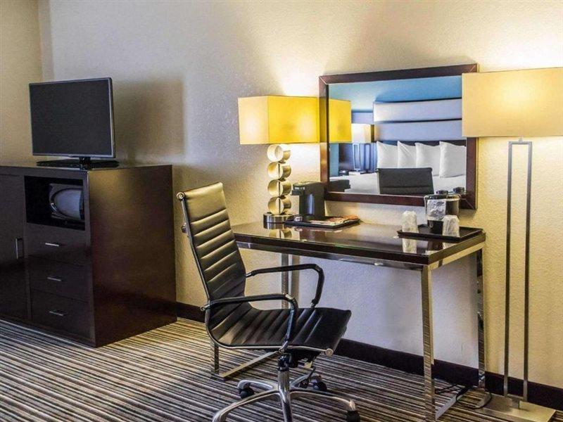 Quality Inn Streetsboro Kültér fotó
